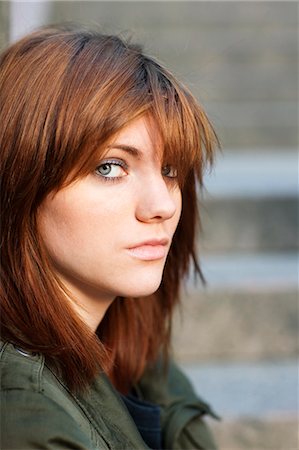 simsearch:6102-03866975,k - Portrait of a sulky teenage girl, Sweden. Foto de stock - Sin royalties Premium, Código: 6102-08800658