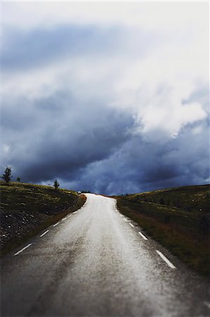rondane national park - View of country road Stock Photo - Premium Royalty-Free, Code: 6102-08951720