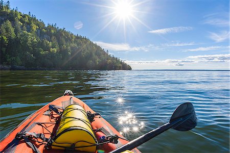 Kayak at water Stock Photo - Premium Royalty-Free, Code: 6102-08995445