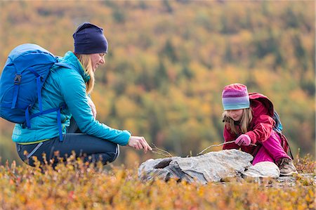 simsearch:6102-08329598,k - Mother with daughter hiking Stock Photo - Premium Royalty-Free, Code: 6102-08995615