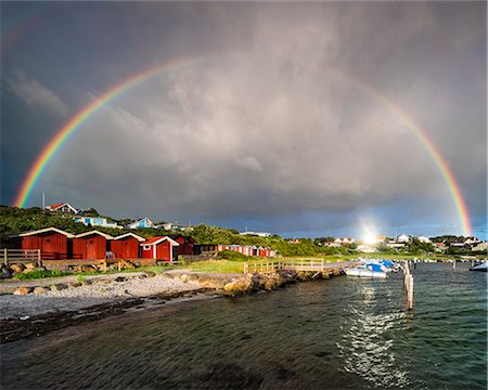 simsearch:6102-08994915,k - Rainbow above coast Foto de stock - Sin royalties Premium, Código: 6102-08995837