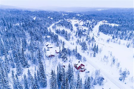 forest looking down - Farm buildings at winter Stock Photo - Premium Royalty-Free, Code: 6102-08996530