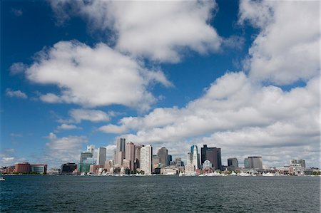 distant city - Bay with city skyline in the background, Boston, Suffolk County, Massachusetts, USA Stock Photo - Premium Royalty-Free, Code: 6105-05396326