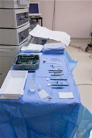 surgery tray - Surgical equipment on table in an operating room Stock Photo - Premium Royalty-Free, Code: 6105-05396709