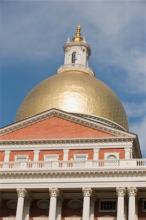 Low angle view of a government building, Massachusetts State Capitol, Beacon Hill, Boston, Massachusetts, USA Stock Photo - Premium Royalty-Free, Code: 6105-05397171