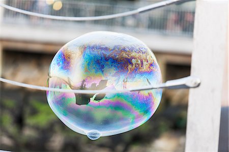 Close-up of a bubble, Fan Pier, Inner Harbor, Boston Harbor, Boston, Massachusetts, USA Foto de stock - Royalty Free Premium, Número: 6105-06703160