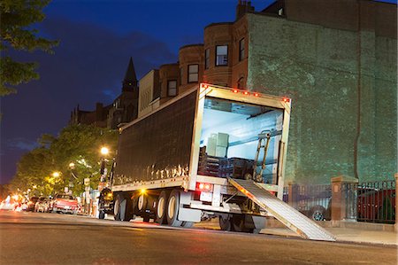 Unloading service truck at dusk, Newbury Street, Boston, Massachusetts, USA Photographie de stock - Premium Libres de Droits, Code: 6105-06703168