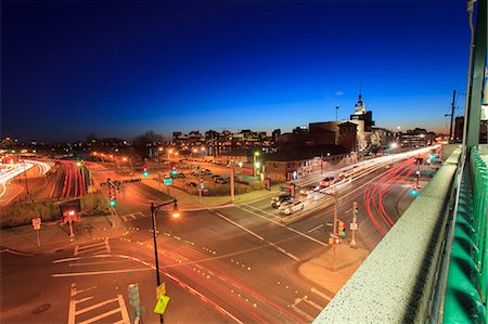 railway station in america - Leverett Circle at dusk and Museum Of Science and Monsignor O'Brien Highway and Storrow Drive, Boston, Massachusetts, USA Stock Photo - Premium Royalty-Free, Code: 6105-07521364