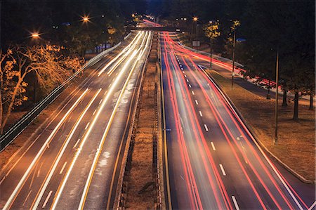 Storrow Drive with car lights at dawn in Boston, Massachusetts, USA Stock Photo - Premium Royalty-Free, Code: 6105-07744406