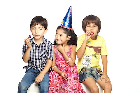 Portrait de trois enfants Photographie de stock - Premium Libres de Droits, Code: 6107-06117772
