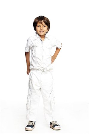 Portrait of a boy smiling Foto de stock - Sin royalties Premium, Código: 6107-06117861