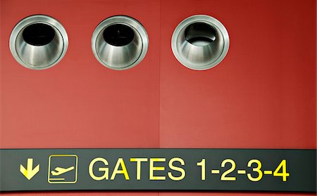 Airport signs Foto de stock - Sin royalties Premium, Código: 6108-05860593
