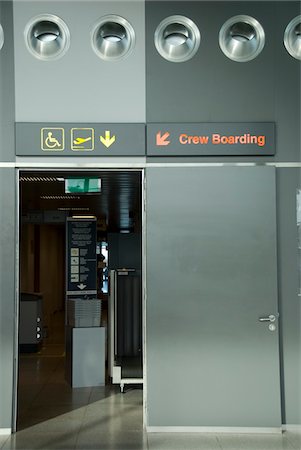 embarquement - Signes de l'aéroport Photographie de stock - Premium Libres de Droits, Code: 6108-05860595