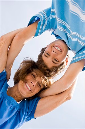 simsearch:6108-05856858,k - Frau und ihr Enkel drängen zusammen Stockbilder - Premium RF Lizenzfrei, Bildnummer: 6108-05862610