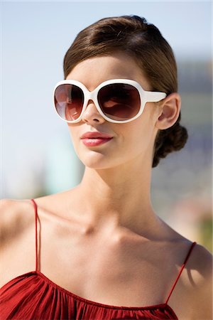 silk dress - Fashion model wearing sunglasses Stock Photo - Premium Royalty-Free, Code: 6108-05864361