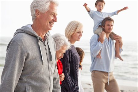 seniors vacation - Family enjoying on the beach Stock Photo - Premium Royalty-Free, Code: 6108-05870810