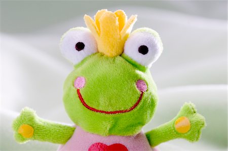 Peluche grenouille, gros plan Photographie de stock - Premium Libres de Droits, Code: 6108-05873509