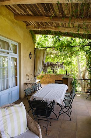 porch not people - Table and chairs in a veranda Stock Photo - Premium Royalty-Free, Code: 6108-05875085