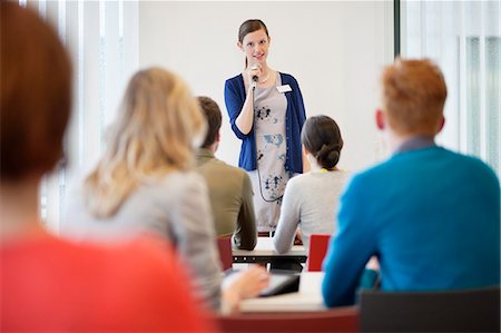 speaker conference - Business executives in a seminar Foto de stock - Sin royalties Premium, Código: 6108-06167859