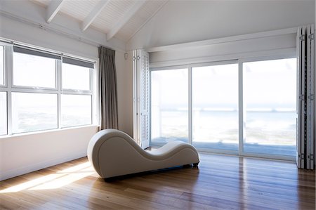 sunlight interior - Chaise longue in a room Stock Photo - Premium Royalty-Free, Code: 6108-06908167