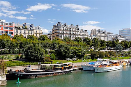 river seine - France, Paris, 4th arrondissement, Port de l'Arsenal. Stock Photo - Premium Royalty-Free, Code: 6108-08841776