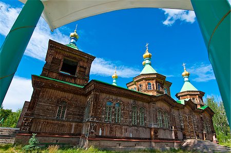 simsearch:6108-08841935,k - Central Asia, Kyrgyzstan, Issyk Kul Province (Ysyk-Köl), Karakol, the wooden orthodox cathedral of Saint Trinity (1895) Stock Photo - Premium Royalty-Free, Code: 6108-08841705