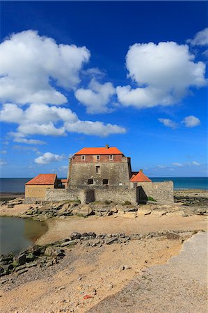 France, North Coast. Ambleteuse. Fort Mahon Stock Photo - Premium Royalty-Free, Code: 6108-08841714