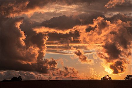 France, Center France, sunset Foto de stock - Sin royalties Premium, Código: 6108-08943426