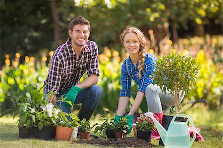 simsearch:400-07927044,k - Happy young couple gardening together Stock Photo - Premium Royalty-Free, Code: 6109-08203104