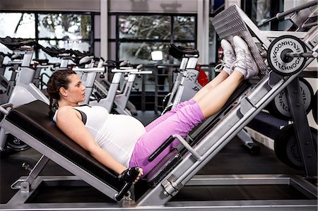 simsearch:649-04247622,k - Pregnant woman working out Stock Photo - Premium Royalty-Free, Code: 6109-08398547