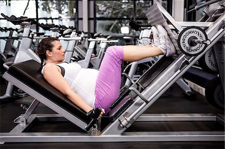 simsearch:649-04247622,k - Pregnant woman working out Stock Photo - Premium Royalty-Free, Code: 6109-08398548