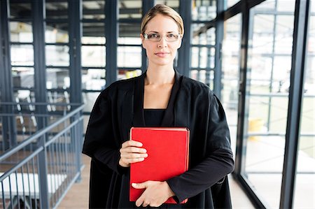 Female lawyer wears glasses Foto de stock - Sin royalties Premium, Código: 6109-08399264