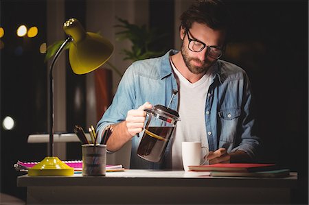 simsearch:6109-08581492,k - Hipster serving coffee Stock Photo - Premium Royalty-Free, Code: 6109-08581437