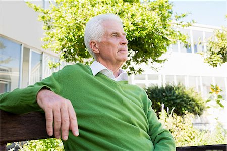 sick person being nursed at home - senior man posing Stock Photo - Premium Royalty-Free, Code: 6109-08538459