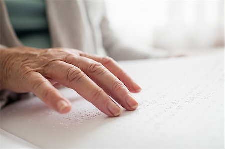pensionär - senior woman is reading Stockbilder - Premium RF Lizenzfrei, Bildnummer: 6109-08538513
