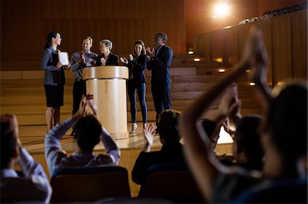 presentation people executive - Female business executive receiving award Foto de stock - Sin royalties Premium, Código: 6109-08830480