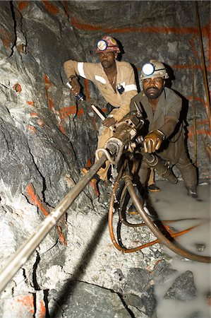 Goldmine drilling 3km underground, Gauteng, South Africa Foto de stock - Sin royalties Premium, Código: 6110-07233640