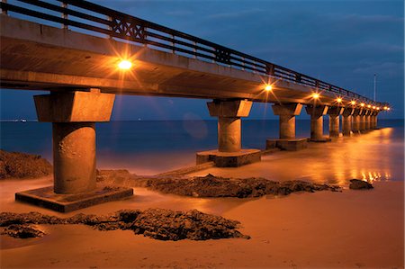 eastern cape - Shark Rock Pier Stock Photo - Premium Royalty-Free, Code: 6110-08281156