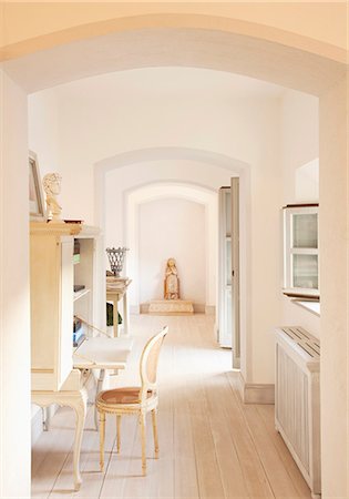 desk not studio not people - Archways and corridor of luxury home Photographie de stock - Premium Libres de Droits, Code: 6113-06498345