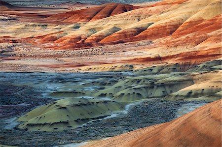 View of Painted Hills in Oregon Foto de stock - Sin royalties Premium, Código: 6113-06498437