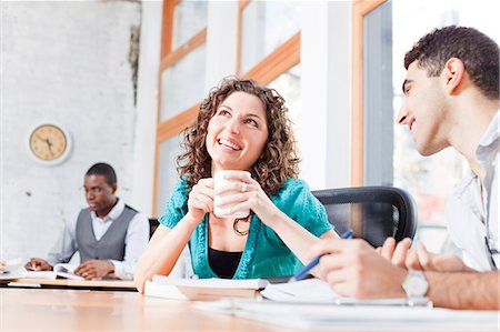 donner conseil - Business people talking in office Photographie de stock - Premium Libres de Droits, Code: 6113-06625480