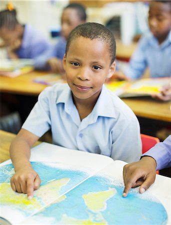 simsearch:6113-06753841,k - Students using world map in class Stock Photo - Premium Royalty-Free, Code: 6113-06753853