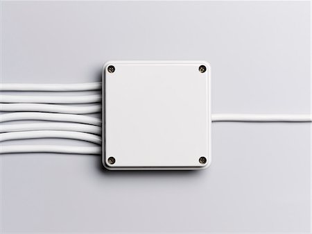 Cords coming from electrical box Stockbilder - Premium RF Lizenzfrei, Bildnummer: 6113-06721341