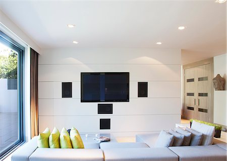 elegant living room - Sofa and television in modern living room Foto de stock - Sin royalties Premium, Código: 6113-06721349