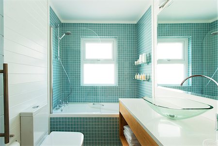 douche - Modern bathroom Photographie de stock - Premium Libres de Droits, Code: 6113-06898666