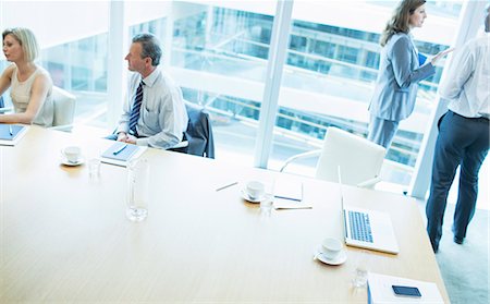 simsearch:6113-07542483,k - Business people in conference room Foto de stock - Sin royalties Premium, Código: 6113-07158929