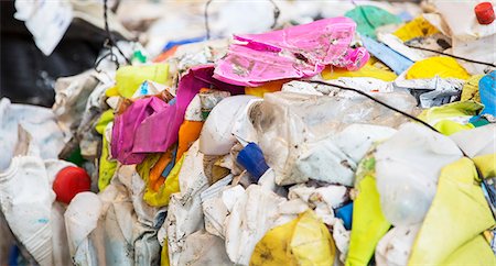 sostenibilidad - Close up of compressed recycling Foto de stock - Sin royalties Premium, Código: 6113-07160332