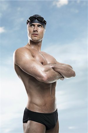 Swimmer wearing cap and goggles Photographie de stock - Premium Libres de Droits, Code: 6113-07160782