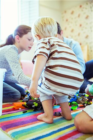 father daughter caucasian not mother not bride not summer - Father and children playing together Stock Photo - Premium Royalty-Free, Code: 6113-07242925