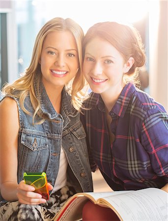 University students smiling Stock Photo - Premium Royalty-Free, Code: 6113-07243360